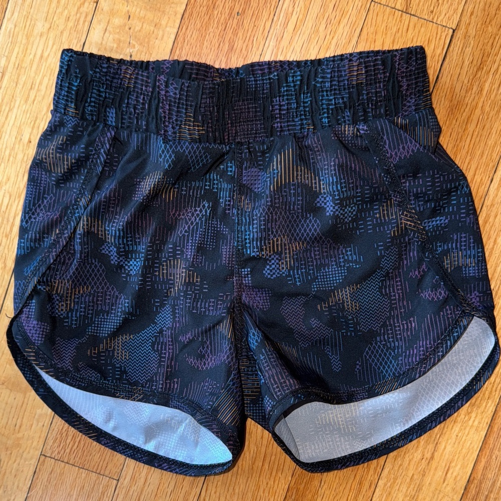 All in Motion Black Patterned Kids Shorts